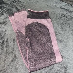 Vs pink workout leggings